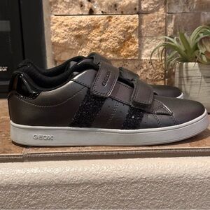 Geox Respira Metallic Gray Sneakers Size 37 / Size 5 Men